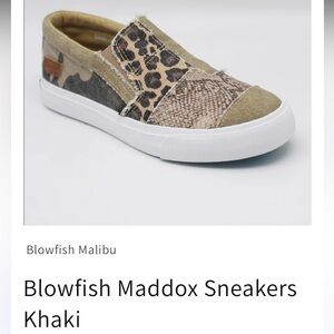 Blowfish Malibu Maddox Slip Ons Khaki/Snake Print Boat Deck Shoes 6.5